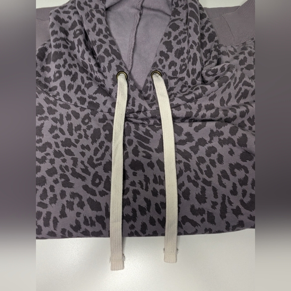 Buffalo David Bitton Womens Large Purple Leopard Print Hoodie - No Pockets - Picture 4 of 13